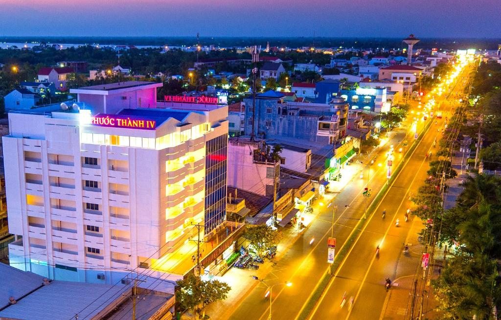 Отель Phuoc Thanh IV Hotel, Виньлонг