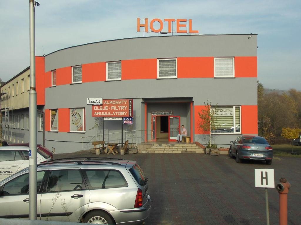 Отель Hotel Ava, Гливице