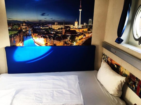 Eastern Comfort Hostel Boat