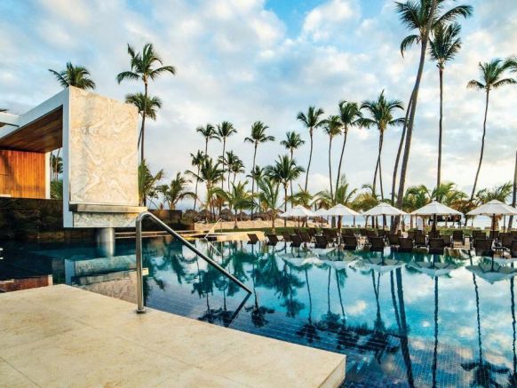 Романтический отель Secrets Royal Beach Punta Cana