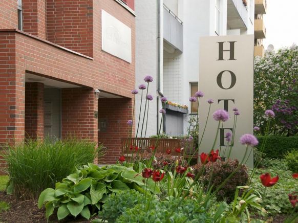 Hotel Carolinenhof, Берлин