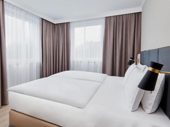 Crowne Plaza Hotel Hamburg - City Alster