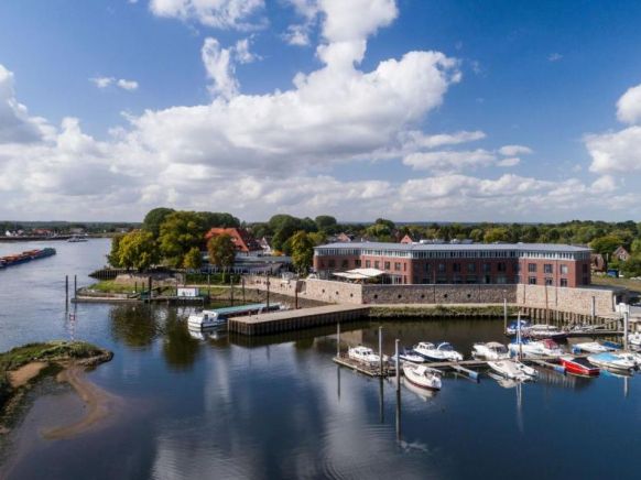 Zollenspieker Fährhaus, Гамбург