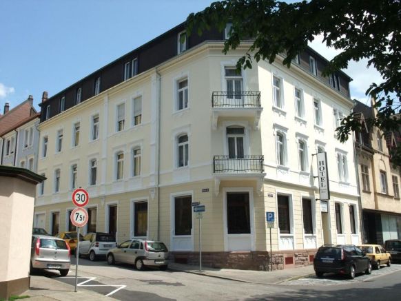 Hotel Deutscher Kaiser, Баден-Баден