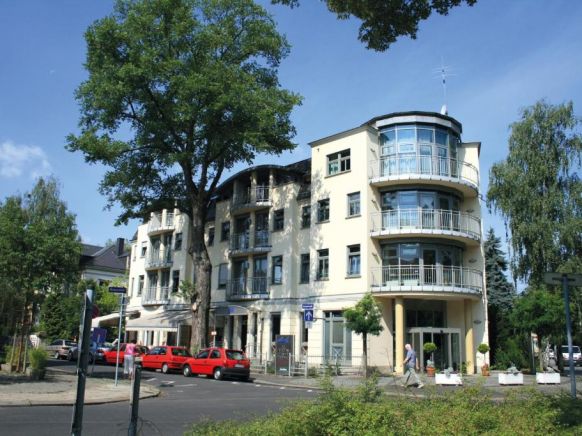 Hotel Am Blauen Wunder - Privathotel, Дрезден