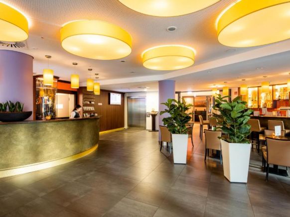 Stadthotel am Römerturm