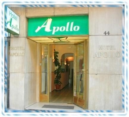 Apollo Hotel near the railway station