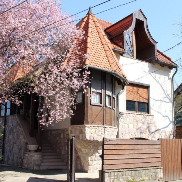 Гостевой дом Tulipán Vendégház, Мишкольц