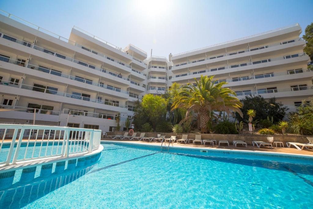 Hotel Apartments Portofino, Санта-Понса