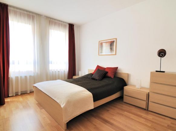 Leda Apartments