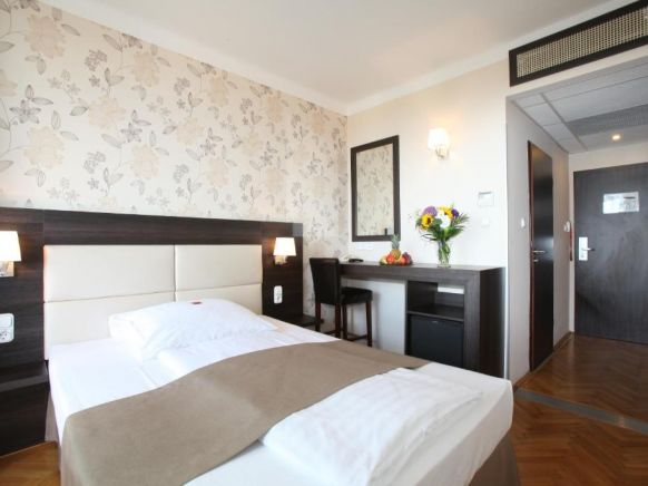 Medosz Hotel, Будапешт