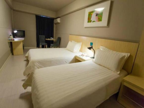 Jinjiang Inn Shanghai Caobao Road Jiuxing Construction Material Market