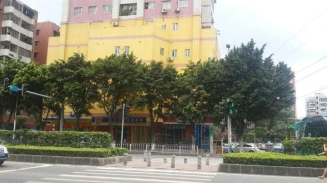 7Days Inn Guangzhou Jiaokou Subway Station 2nd, Гуанчжоу