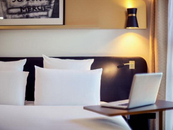 Mercure Paris Saint-Ouen, Париж