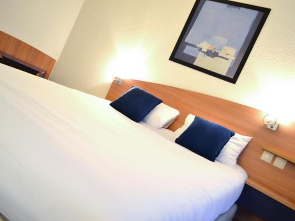 Art Hotel Paris Est, Париж