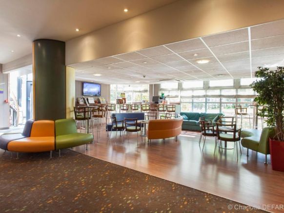 Canal Suites (Ex. Suite-Home) by Popinns, Париж