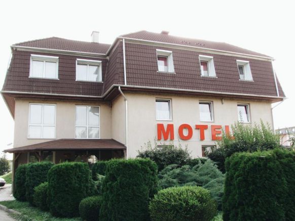 Отель Panama Motel, Секешфехервар