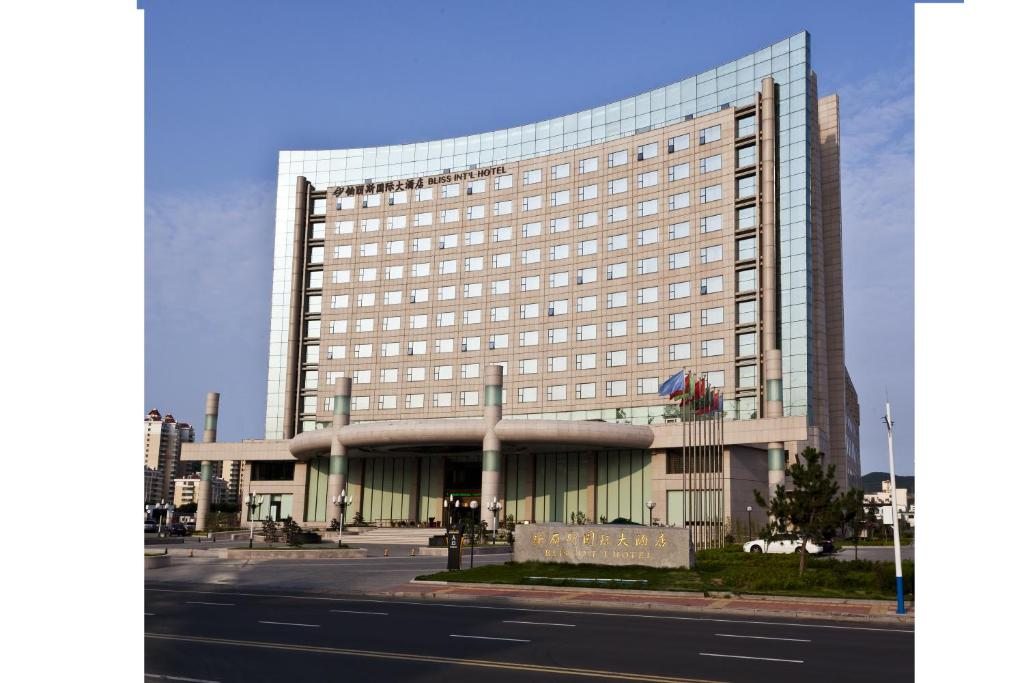 Bliss International Hotel, Вэйхай