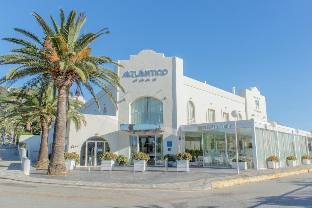 Hotel Atlántico, Захара-де-лос-Атунес
