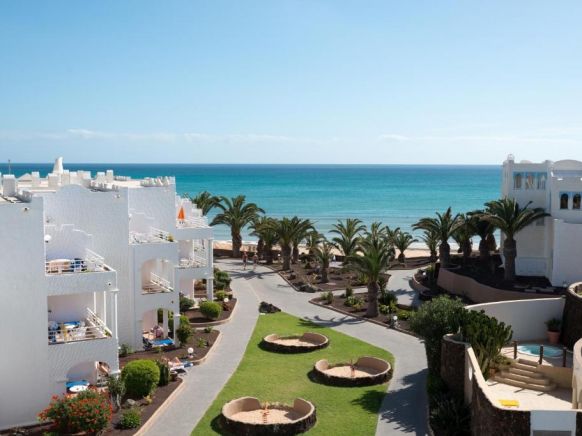 Sotavento Beach Club, Коста-Калма