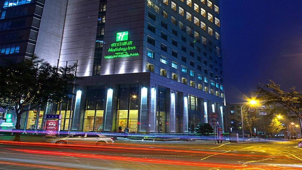 Holiday Inn Chengdu Oriental Plaza, Чэнду