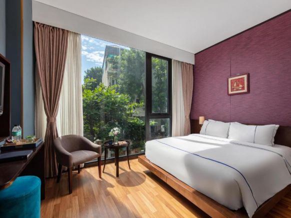 Hanoi Emerald Waters Hotel Trendy