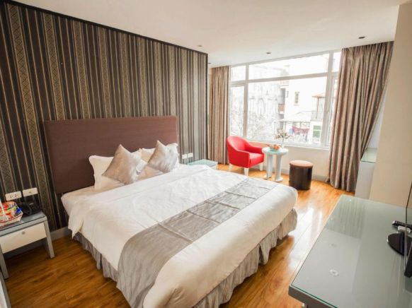 Riverside Boutique Hotel