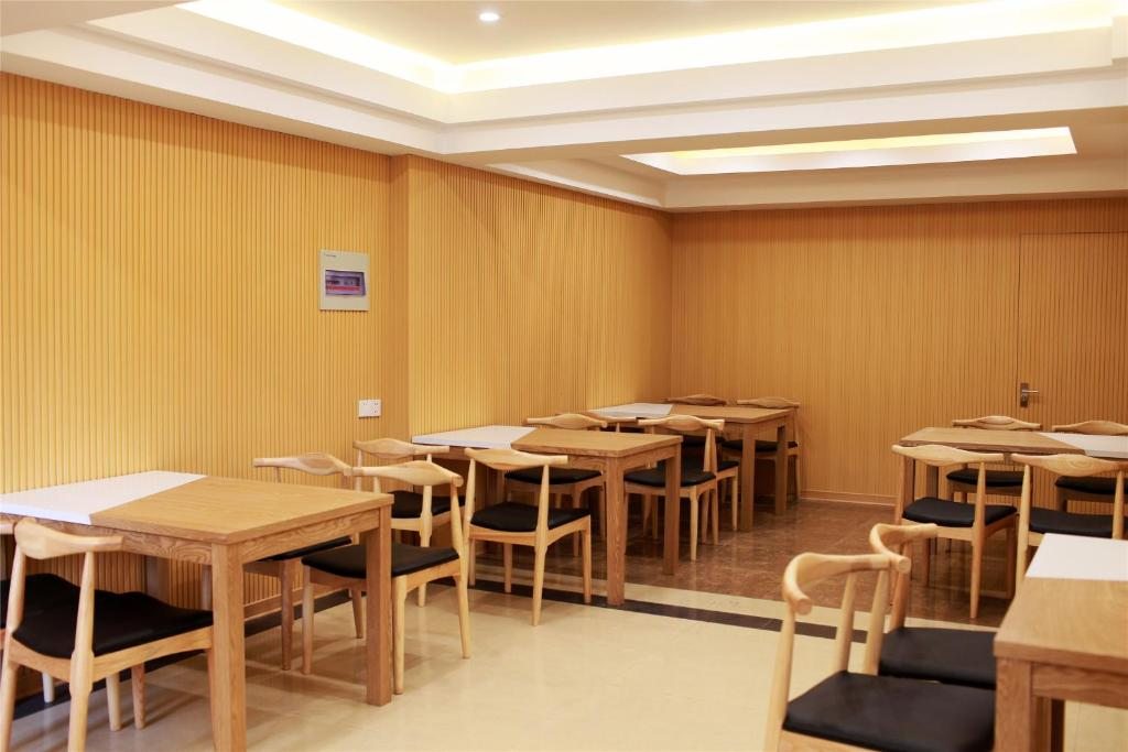 GreenTree Inn JiangSu SuZhou ShengZe Business Hotel, Сучжоу