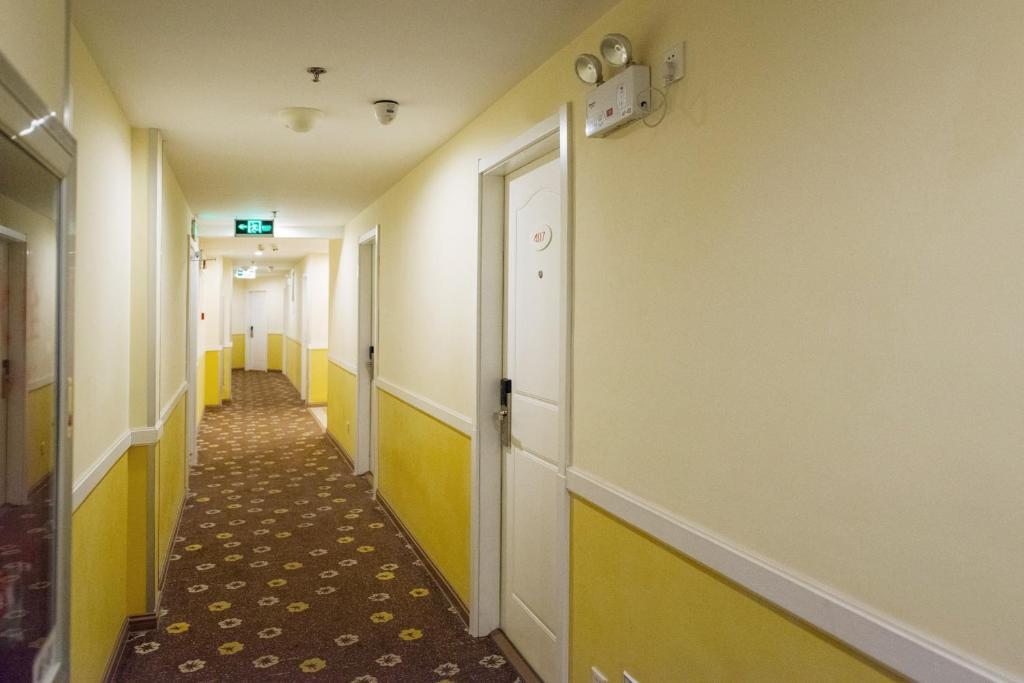 Home Inn Suzhou Wujiang Saige Square, Сучжоу