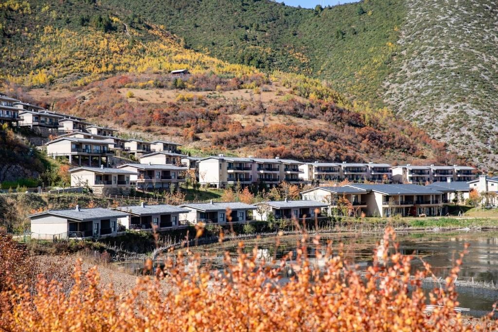 High Mountain Resort Shangri-la, Шангри-Ла (Тибет)