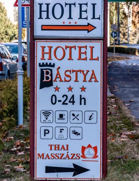 Bástya Hotel, Мако