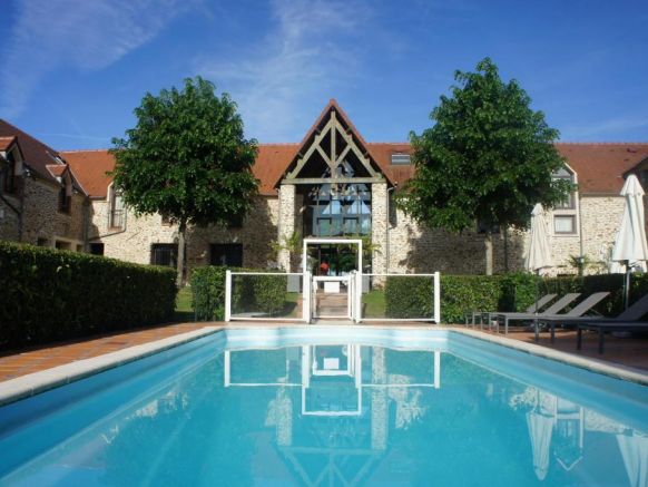 Domaine de Crécy, Серри