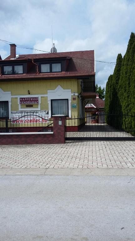 Гостевой дом Napfürdő Vendégház, Мезёкёвешд