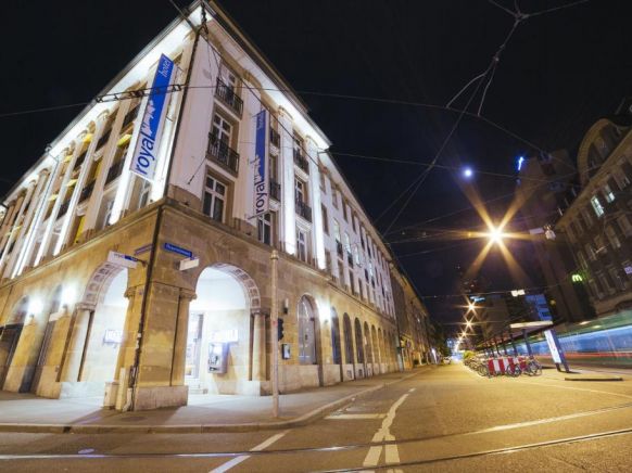Royal Hotel