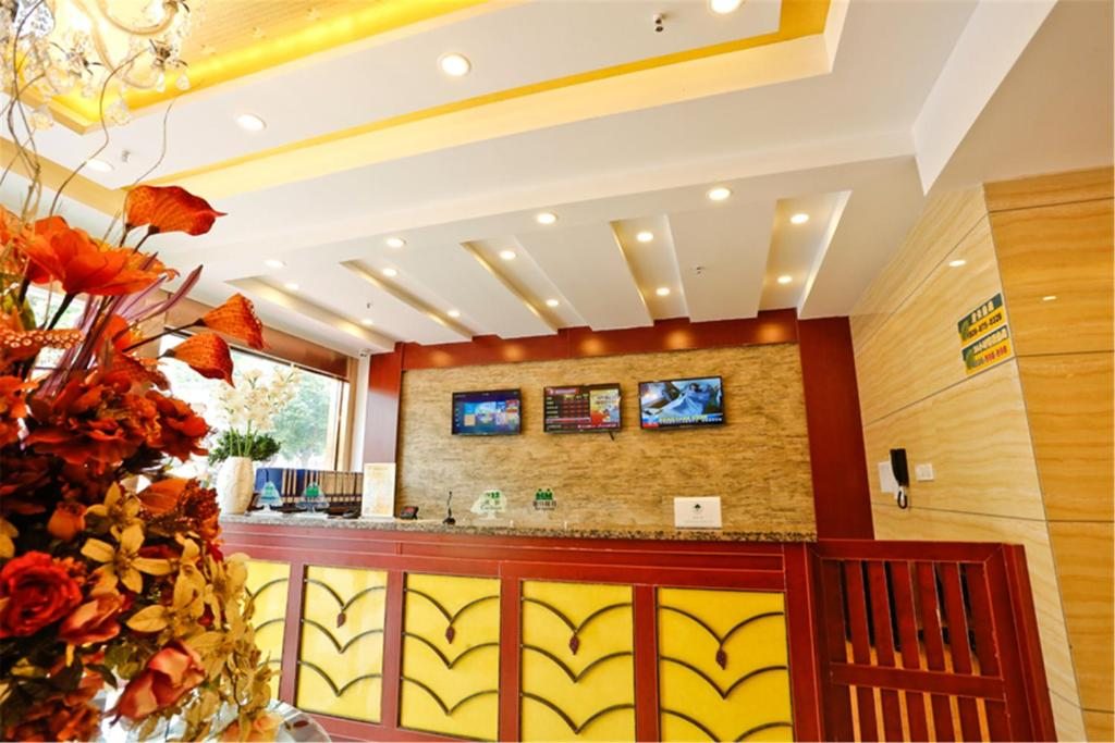 GreenTree Inn Hebei Zhangjiakou Jinding Ci’er Mountain Road Business Hotel, Чжанцзякоу