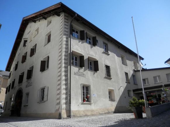 Palazzo Mÿsanus Samedan