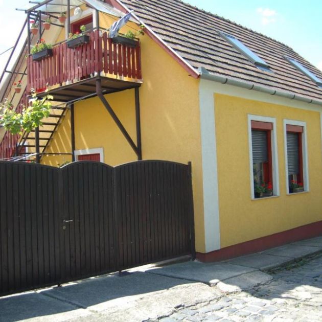 Гостевой дом Zách Klára utcai Apartman, Вишеград
