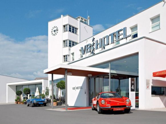 V8 Hotel Motorworld Region Stuttgart