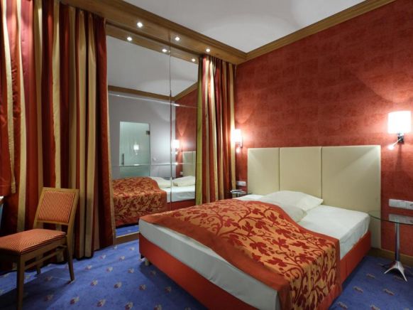 Hotel Goldene Sonne, Мюнхен