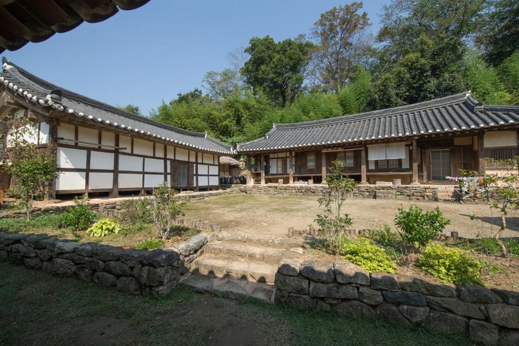 Yongwook Lee's Traditional House, Сунчхон