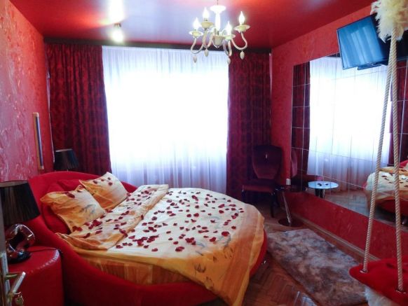 Amour Rouge Suite (Adults Only), Галац