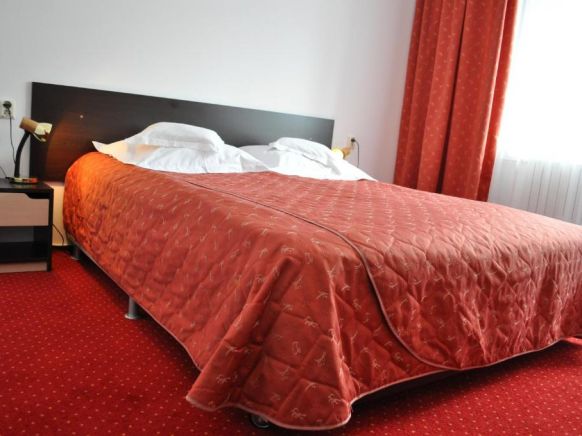 Hotel Cristal-Stadion