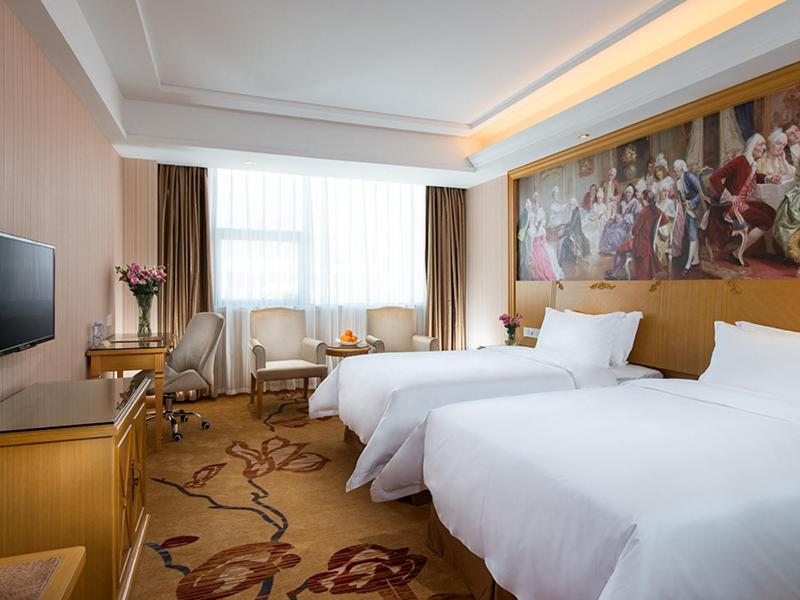 Vienna 3 Best Hotel Shenzhen Longhuadalang Commercial Centre, Баоань
