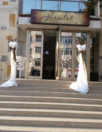 Отель Hamlet Hotel, Бакэу