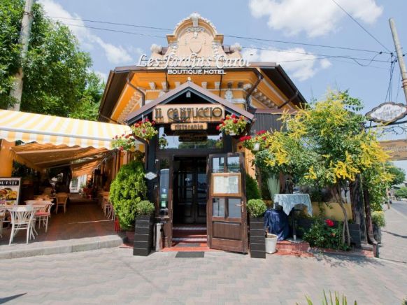 Hotel Les Jardins Carol