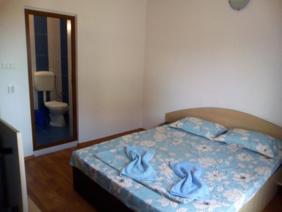 Vila Bogdan, Мамая