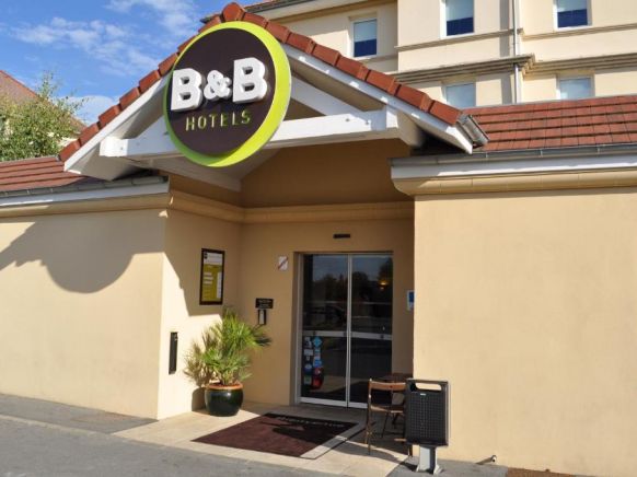 B&B Hôtel Marne-la-Vallée, Серри