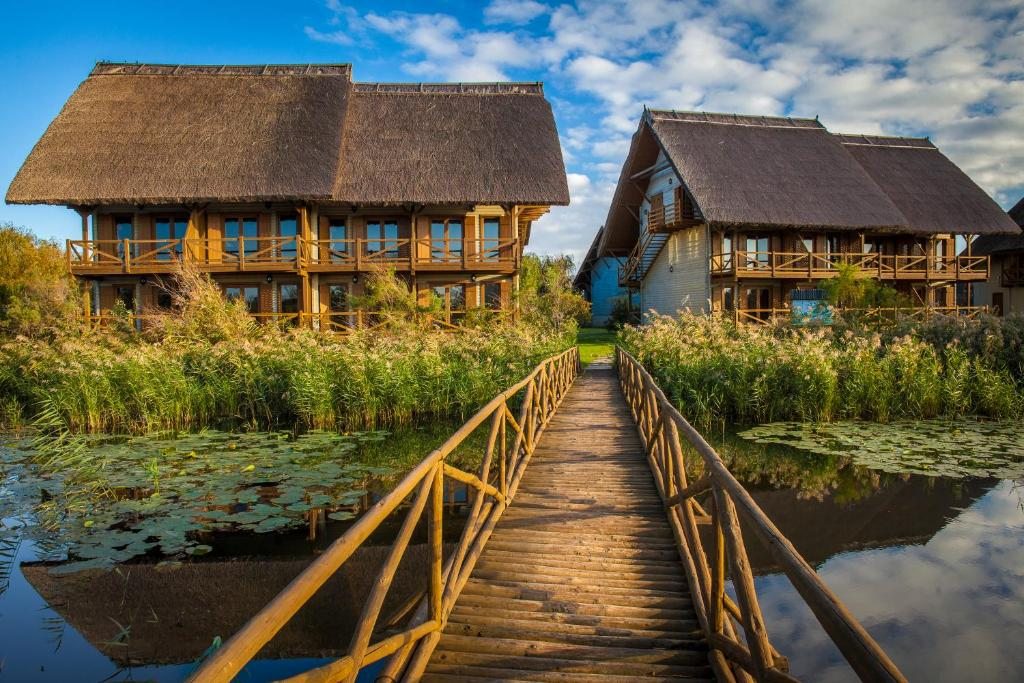Green Village Resort Hotel with sauna, Тулча