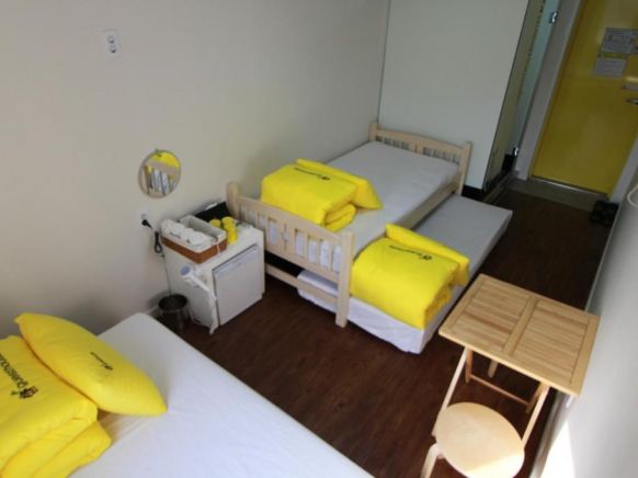 24 Guesthouse Myeongdong Town, Сеул
