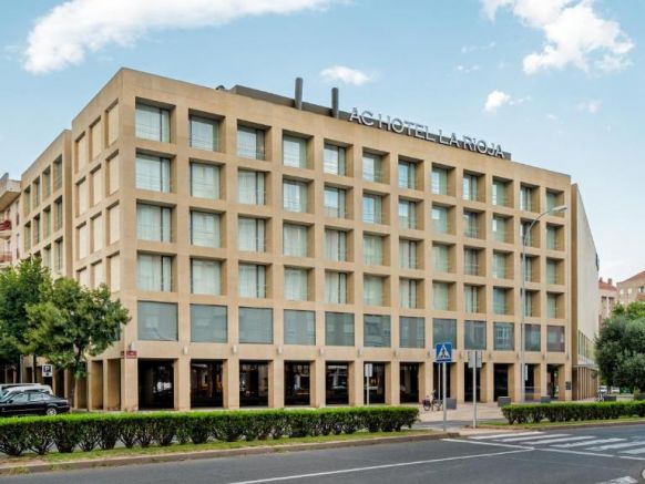 AC Hotel La Rioja, a Marriott Lifestyle Hotel, Памплона